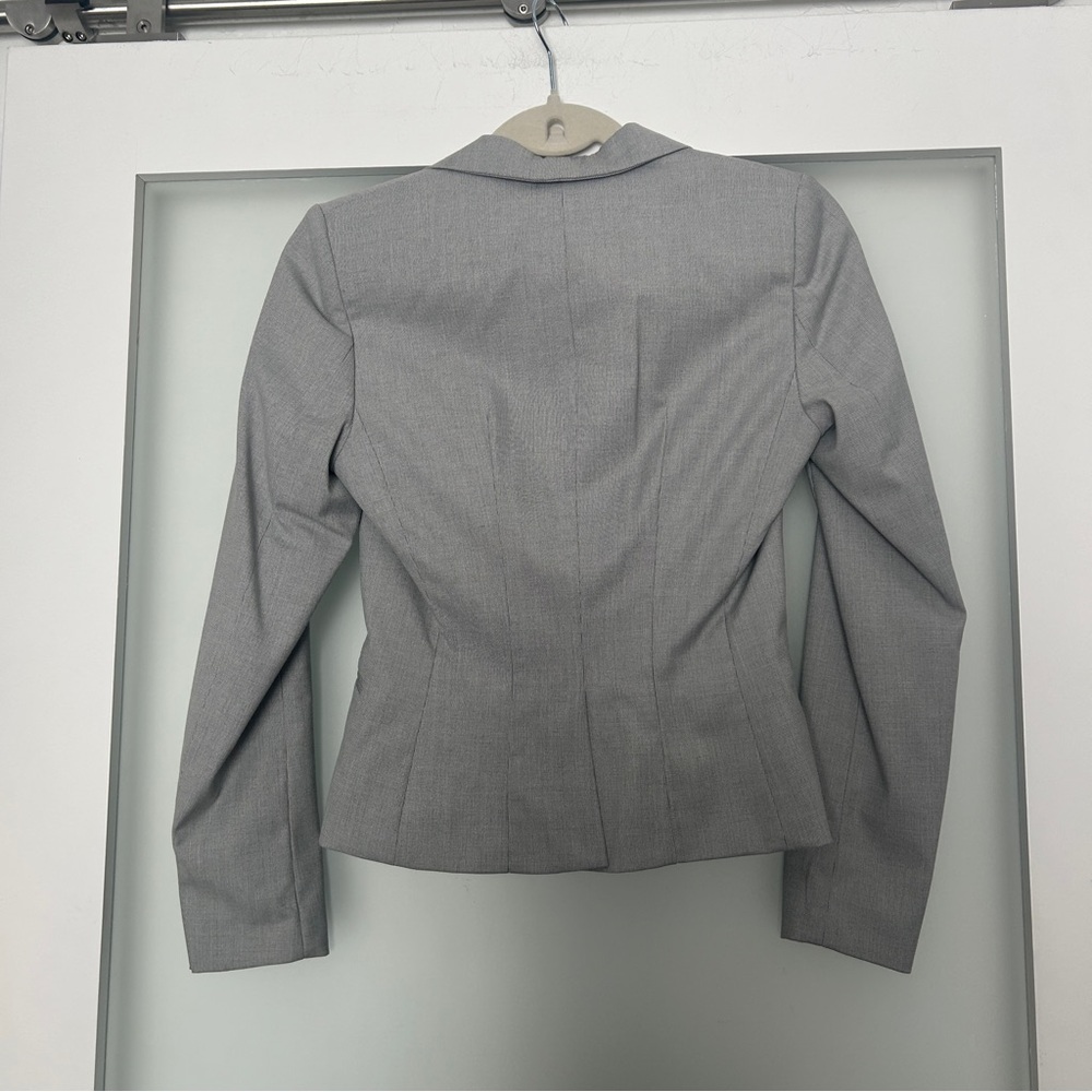 H&M gray 2 piece fitted slim suit 2/4 - Picture 7 of 11